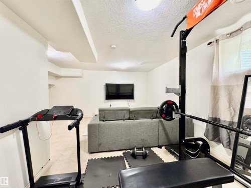 14907 109 Avenue, Edmonton, AB - Indoor Photo Showing Other Room