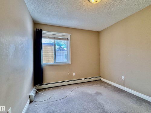 208 11446 40 Avenue, Edmonton, AB - Indoor Photo Showing Other Room