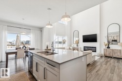 2543 208 Street  Edmonton, AB T6M 0N9