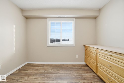 320 7801 Golf Course Road, Stony Plain, AB - Indoor Photo Showing Other Room