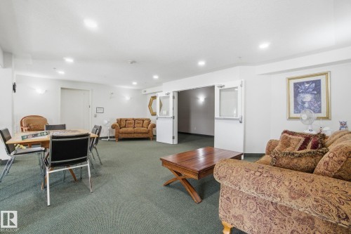 320 7801 Golf Course Road, Stony Plain, AB - Indoor Photo Showing Other Room