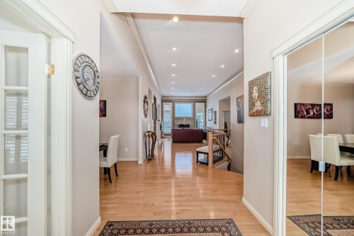 241 Darlington Crescent, Edmonton, AB - Indoor Photo Showing Other Room