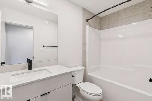 7015 50A Avenue, Beaumont, AB - Indoor Photo Showing Bathroom