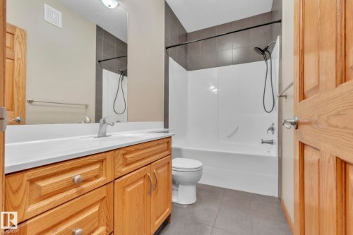 1217 Summerside Drive, Edmonton, AB - Indoor Photo Showing Bathroom