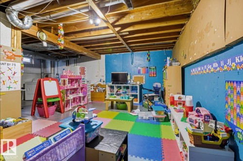 View of playroom - 18307 66 Avenue, Edmonton, AB - Indoor Photo Showing Basement