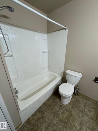 315 7220 144 Avenue, Edmonton, AB - Indoor Photo Showing Bathroom