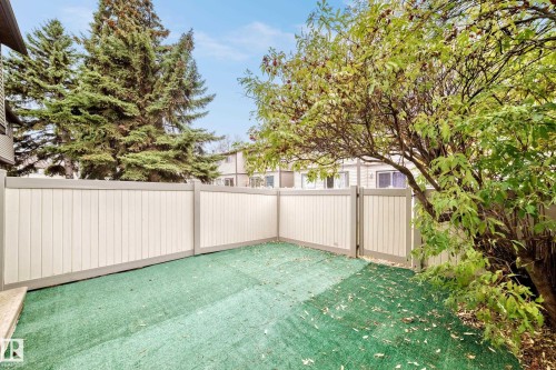 1189 Hooke Road, Edmonton, AB - Outdoor