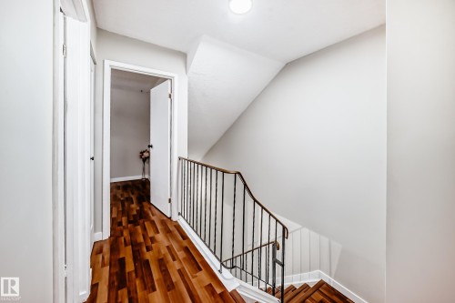 1189 Hooke Road, Edmonton, AB - Indoor Photo Showing Other Room