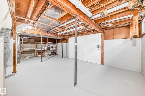 1189 Hooke Road, Edmonton, AB - Indoor Photo Showing Basement