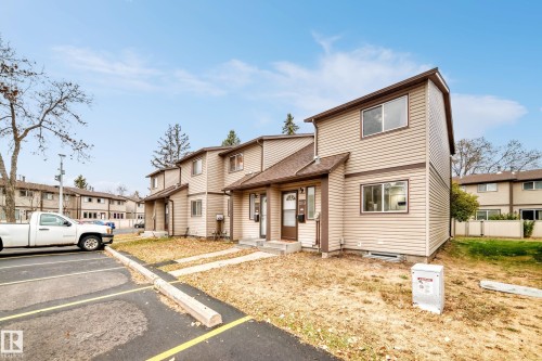 1189 Hooke Road, Edmonton, AB - Outdoor