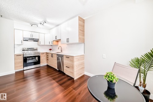 1189 Hooke Road, Edmonton, AB - Indoor Photo Showing Other Room