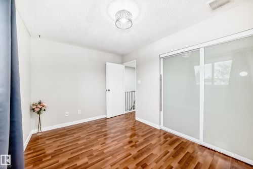 1189 Hooke Road, Edmonton, AB - Indoor Photo Showing Other Room