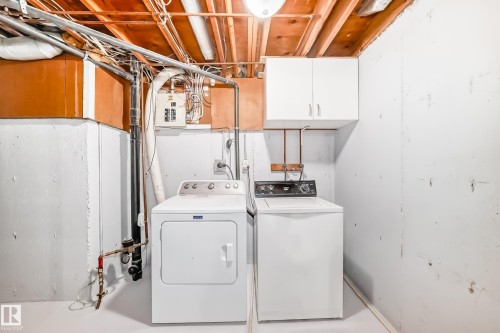 1189 Hooke Road, Edmonton, AB - Indoor Photo Showing Laundry Room