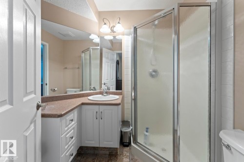 705 Robin Close E, Cold Lake, AB - Indoor Photo Showing Bathroom