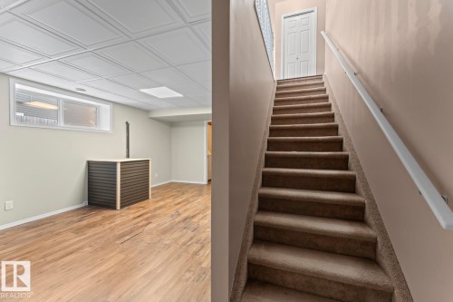 705 Robin Close E, Cold Lake, AB - Indoor Photo Showing Other Room