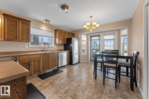 705 Robin Close E, Cold Lake, AB - Indoor