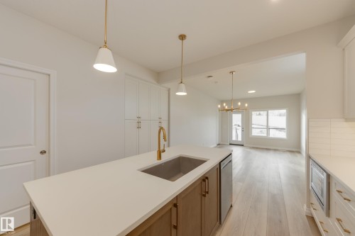 195 Stonehouse Way, Leduc, AB - Indoor Photo Showing Kitchen