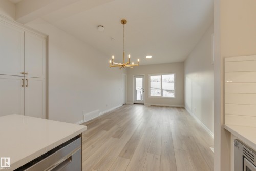 195 Stonehouse Way, Leduc, AB - Indoor Photo Showing Kitchen