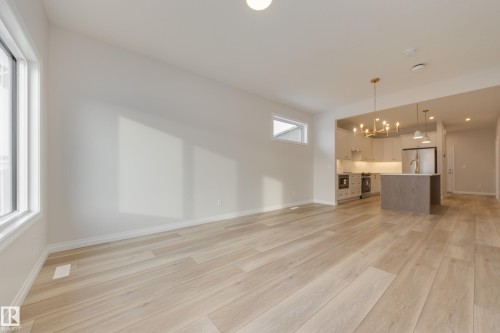 195 Stonehouse Way, Leduc, AB - Indoor Photo Showing Other Room