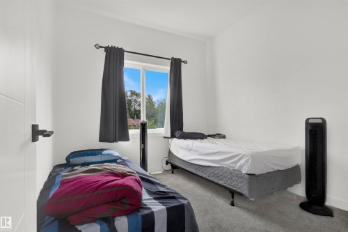 View of carpeted bedroom - 9559 85 Street, Edmonton, AB - Indoor Photo Showing Bedroom