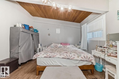 6822 50 Avenue, Rural Lac Ste. Anne County, AB - Indoor Photo Showing Bedroom