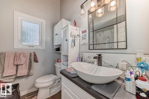 6822 50 Avenue, Rural Lac Ste. Anne County, AB - Indoor Photo Showing Bathroom