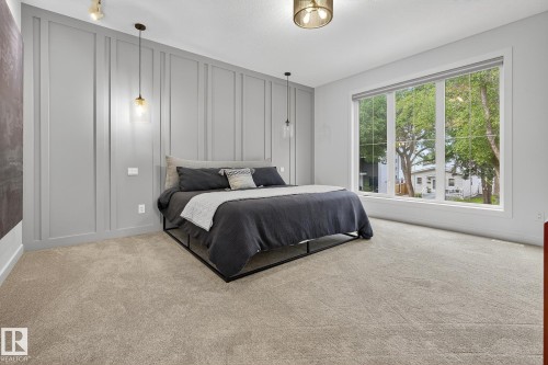 9721 96 Street, Edmonton, AB - Indoor Photo Showing Bedroom