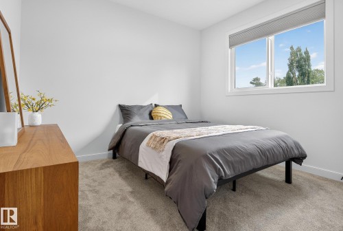9721 96 Street, Edmonton, AB - Indoor Photo Showing Bedroom