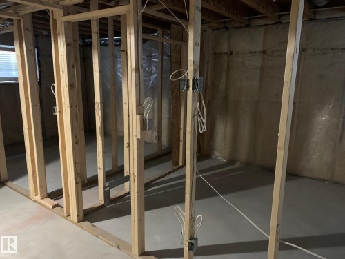 370 Edgemont Road, Edmonton, AB - Indoor Photo Showing Basement