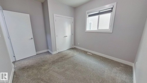 3016 12 Avenue, Edmonton, AB - Indoor Photo Showing Other Room