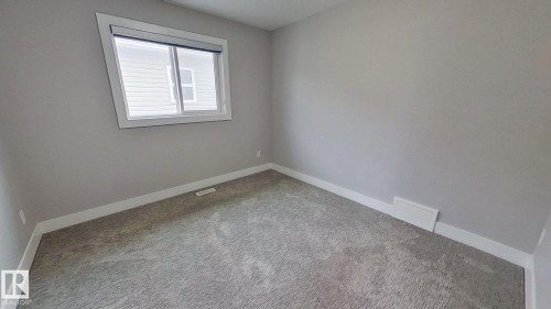3016 12 Avenue, Edmonton, AB - Indoor Photo Showing Other Room