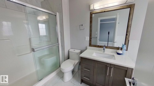 3016 12 Avenue, Edmonton, AB - Indoor Photo Showing Bathroom