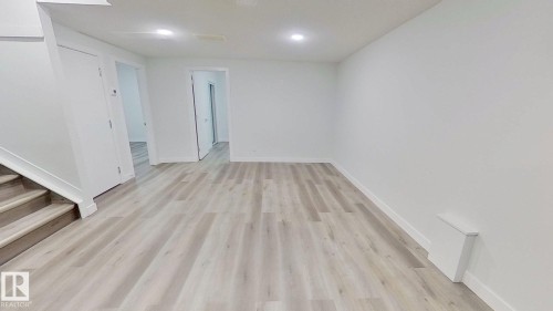 3016 12 Avenue, Edmonton, AB - Indoor Photo Showing Other Room