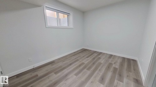 3016 12 Avenue, Edmonton, AB - Indoor Photo Showing Other Room