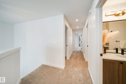 96 Chelles Wynd, St. Albert, AB - Indoor Photo Showing Other Room