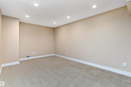 823 172 Street, Edmonton, AB - Indoor Photo Showing Other Room