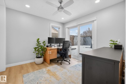 9327 86 Street, Edmonton, AB - Indoor Photo Showing Office