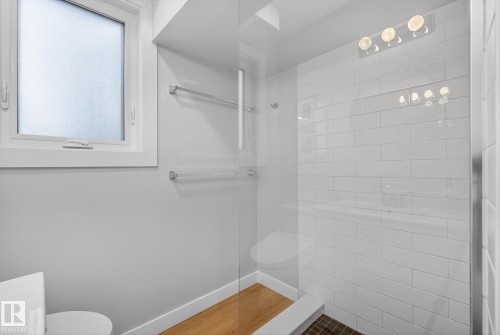 9327 86 Street, Edmonton, AB - Indoor