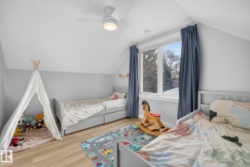 9327 86 Street, Edmonton, AB - Indoor Photo Showing Bedroom