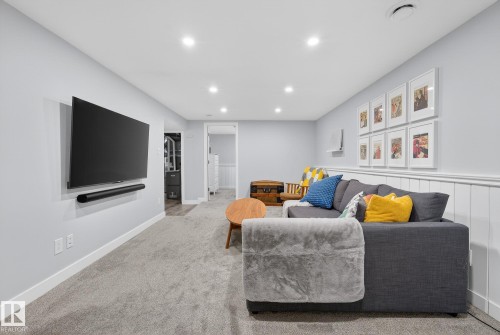 9327 86 Street, Edmonton, AB - Indoor