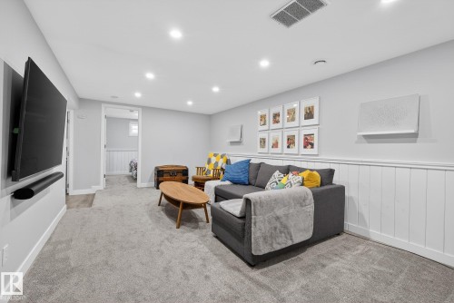 9327 86 Street, Edmonton, AB - Indoor