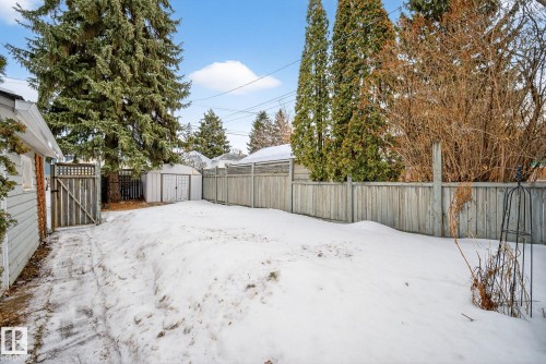 9327 86 Street, Edmonton, AB - Outdoor
