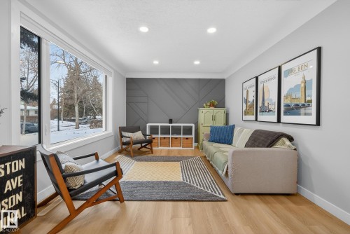 9327 86 Street, Edmonton, AB - Indoor Photo Showing Other Room