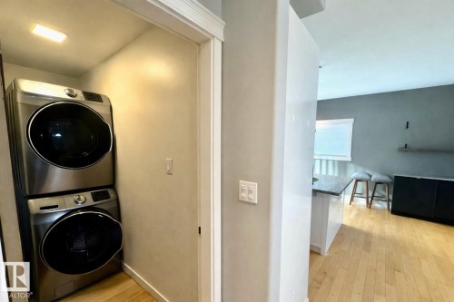 6 Manor Drive, Spruce Grove, AB - Indoor Photo Showing Laundry Room