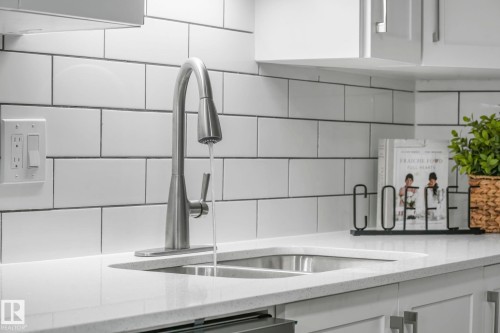 70 Hearthstone, Edmonton, AB - Indoor Photo Showing Kitchen With Double Sink