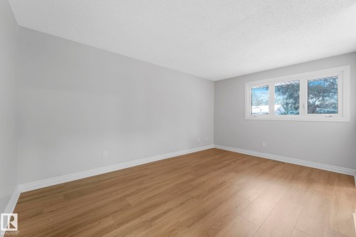70 Hearthstone, Edmonton, AB - Indoor Photo Showing Other Room