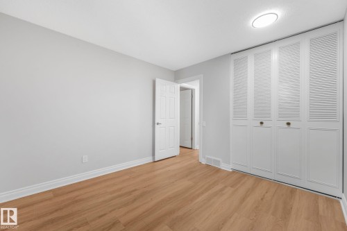 70 Hearthstone, Edmonton, AB - Indoor Photo Showing Other Room