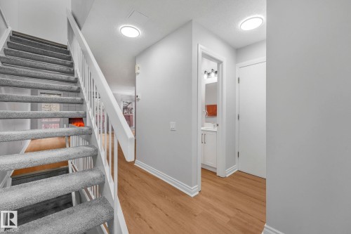 70 Hearthstone, Edmonton, AB - Indoor Photo Showing Other Room