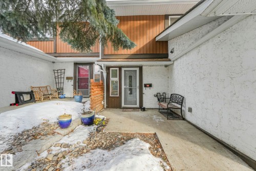 70 Hearthstone, Edmonton, AB - 