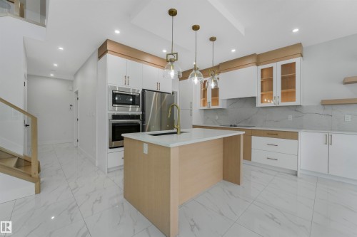 3505 44 Avenue, Beaumont, AB - Indoor Photo Showing Kitchen With Upgraded Kitchen